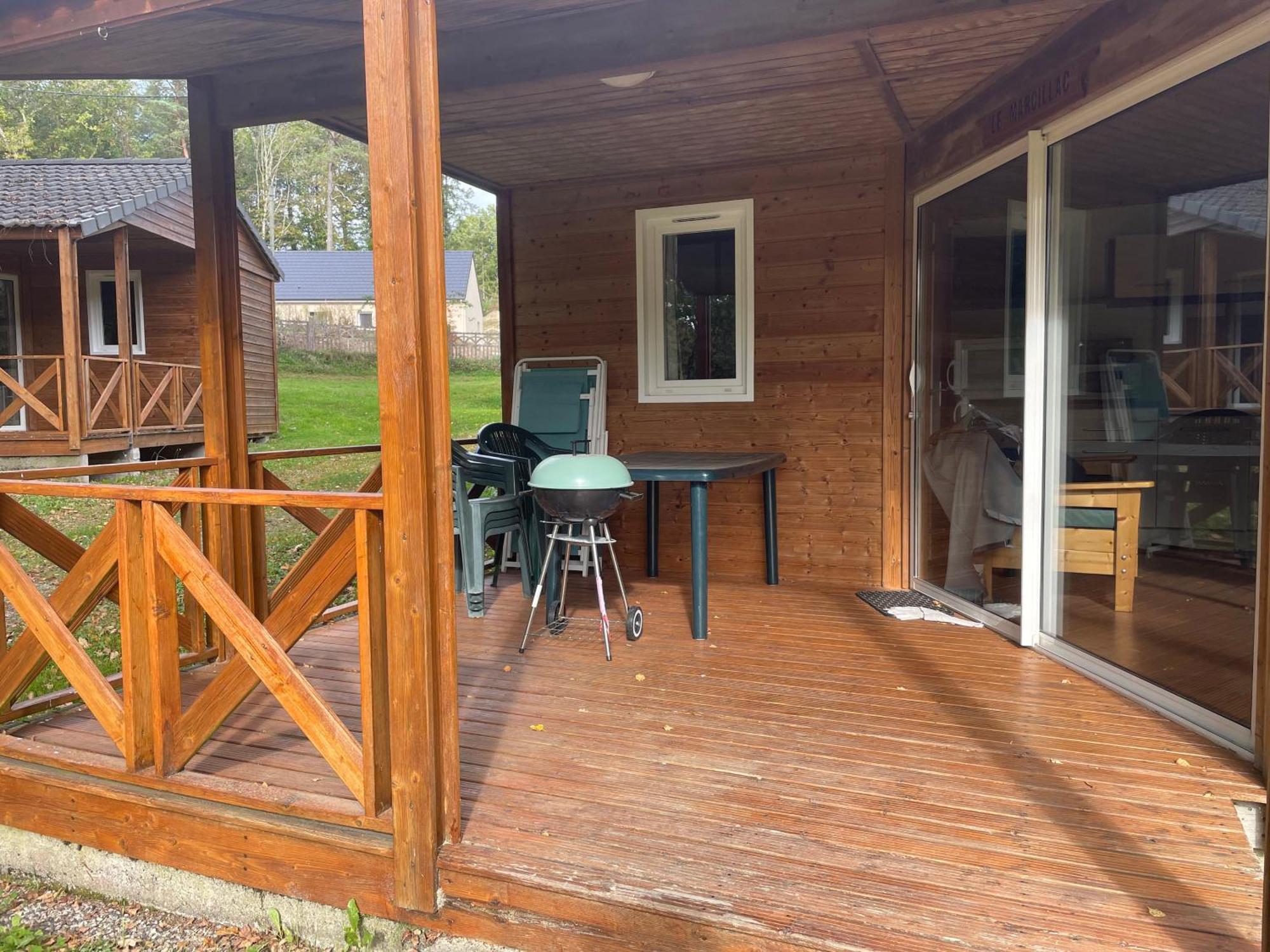 Camping Du Lac Marcillac-la-Croisille ภายนอก รูปภาพ