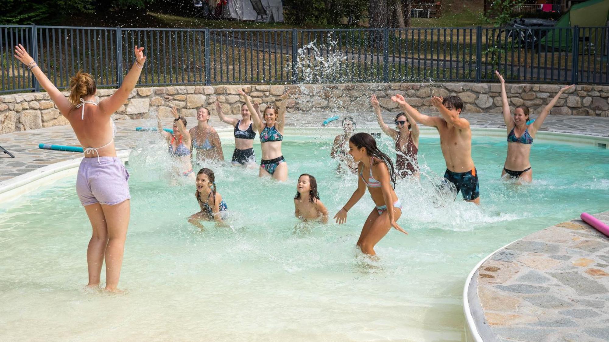 Camping Du Lac Marcillac-la-Croisille ภายนอก รูปภาพ